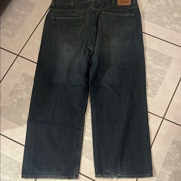 Levi's Men's 569 Dark Blue Jeans Size W40 L30 - Picture 3 of 4